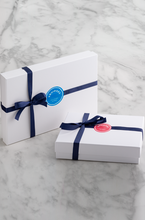 Load image into Gallery viewer, Squidges Christmas &#39;Chocolate&#39; Sharing Selection box
