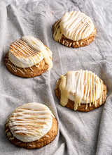 Load image into Gallery viewer, White S’more Cookie
